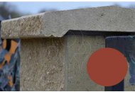 Betonová plotová sloupová hlavice AZ Beton vibrolitá 49×49 červená